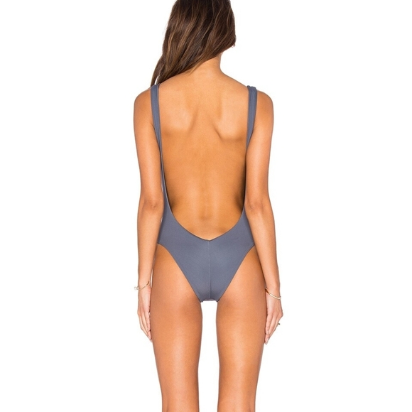 Boys + Arrows Bad News Bonnie One Piece in Birds of Prey size M NWT - Picture 3 of 10